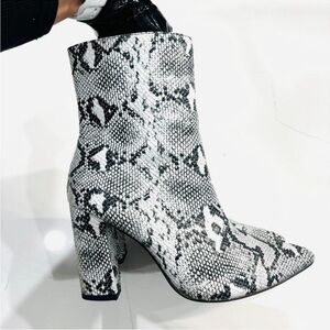 Snake-Print Block Heel Ankle Boots - White/Black